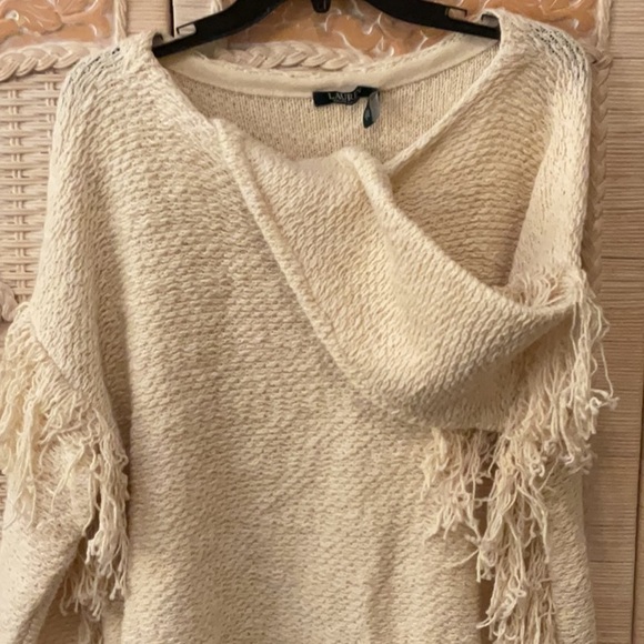 Gorgeous Fringed/Southwest Oversized Sweater by Ralph Lauren - Picture 5 of 13